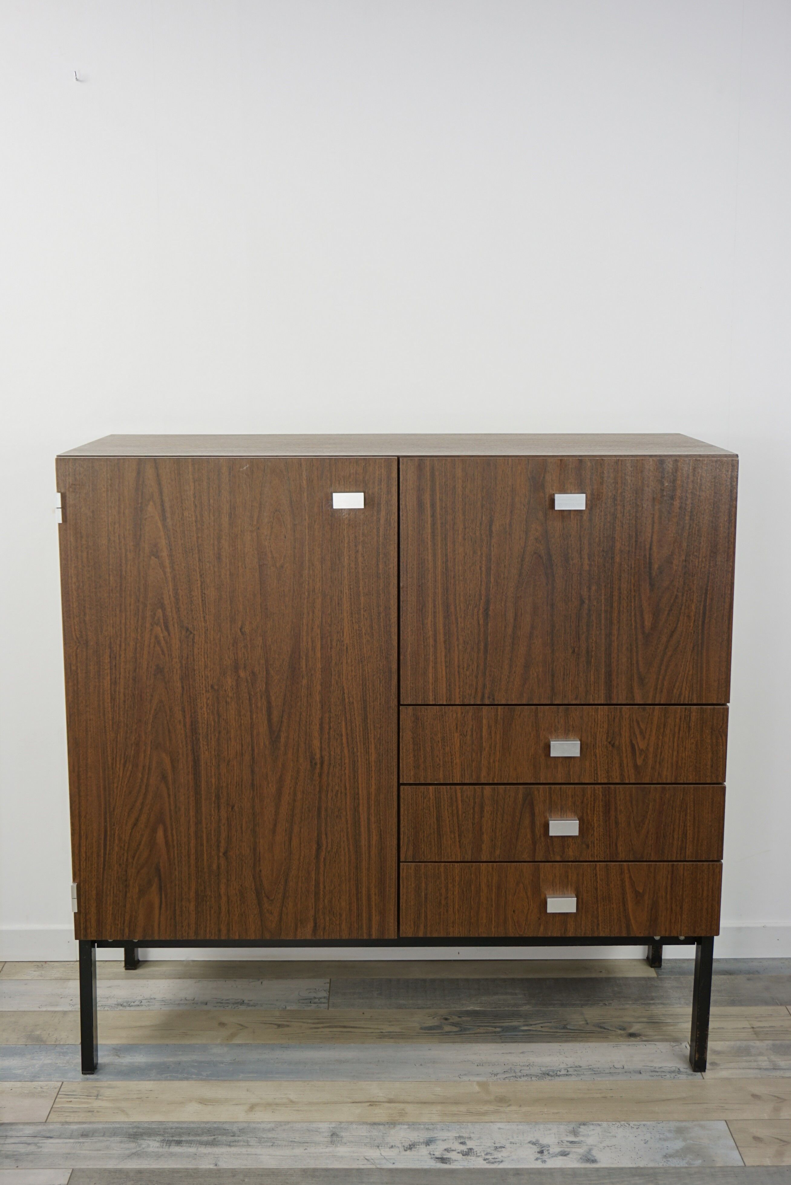 Furniture design by Pierre Guariche for Meurop model 1073, 60/70