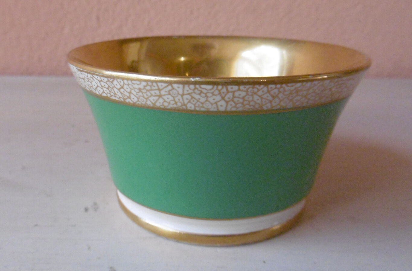 English porcelain sugar bowl - crown devon