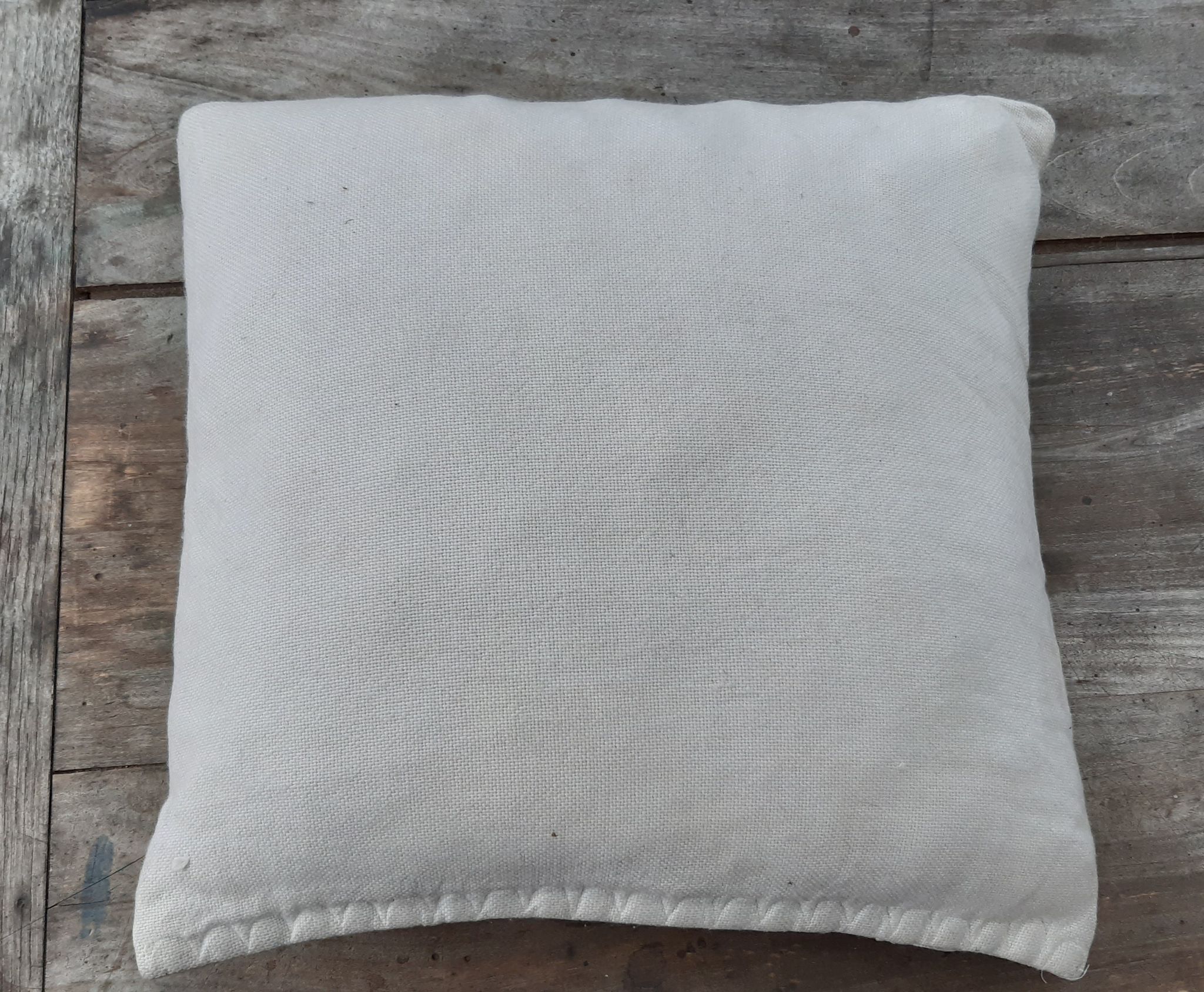 50s embroidered cushion