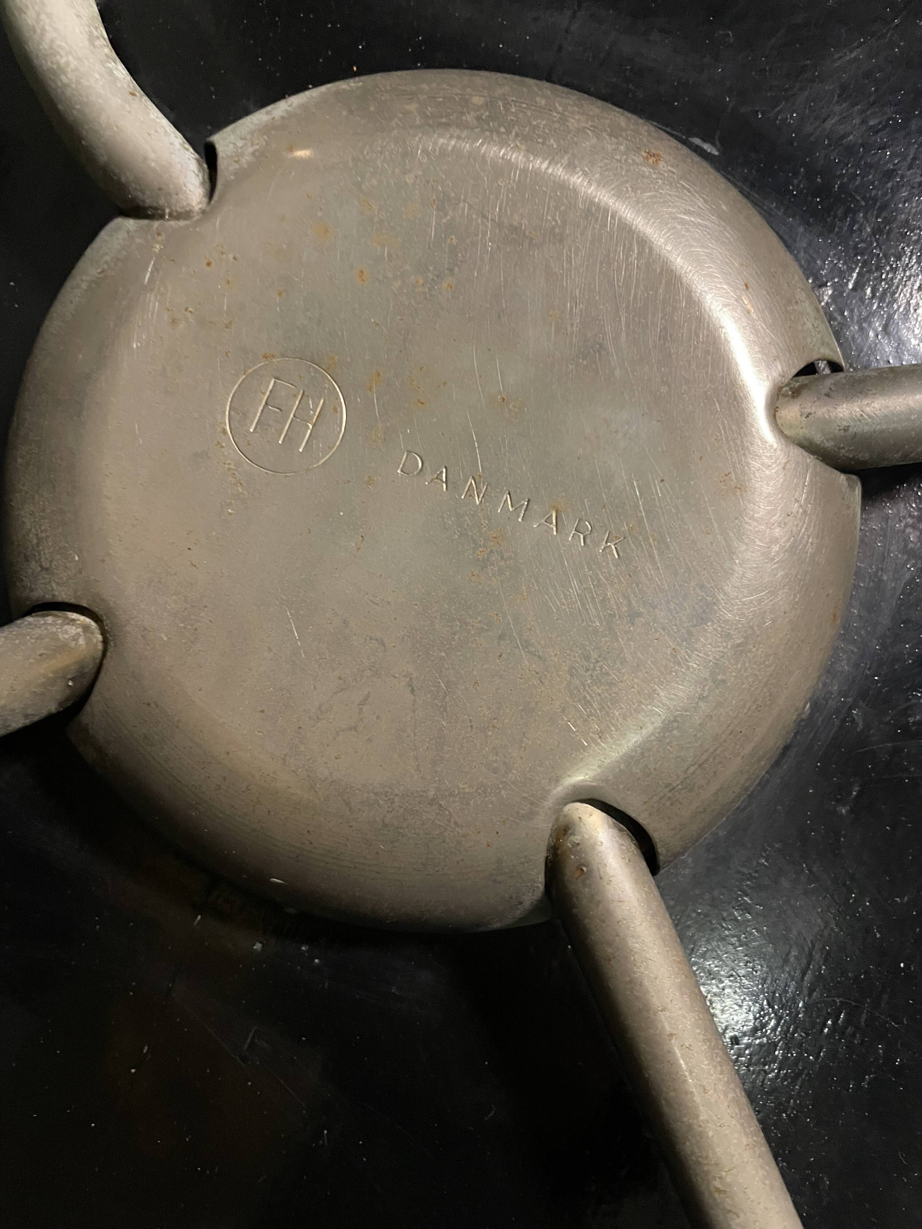 Set of 4 Mosquito chairs by Arne Jacobsen 1960 for Fritz Hansen.