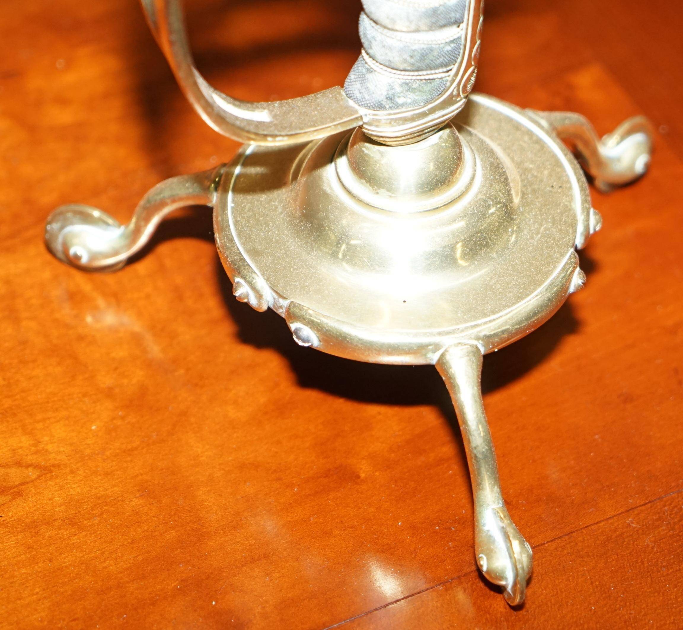 Paire de chandeliers poignée d'épée 1905 estampillés Benham & Froud VR