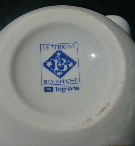 Porcelain mortar complete with its pestle of the brand Le Terrine Botaniche de TOGNANA