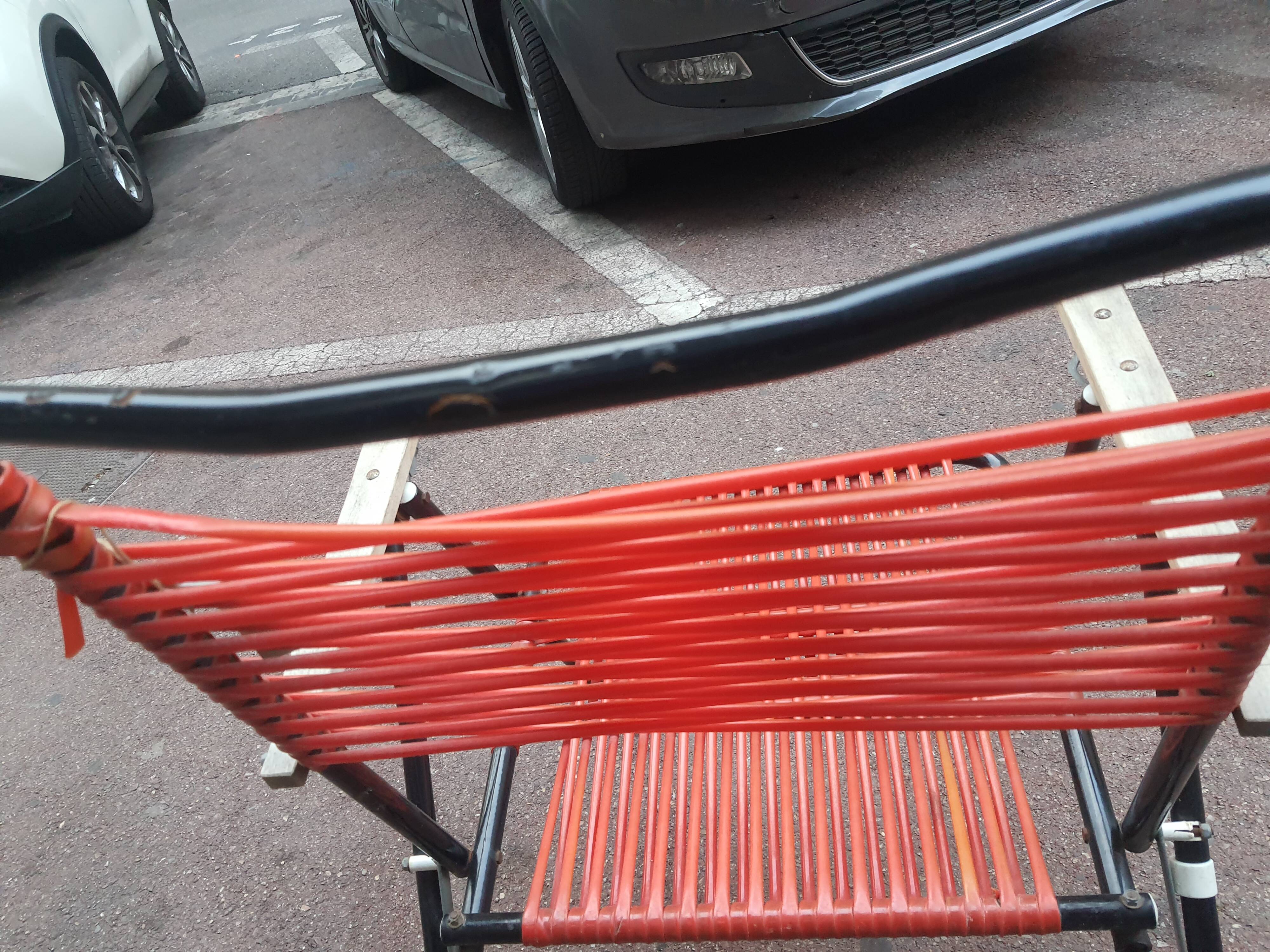 Pretty scoubidou folding armchair