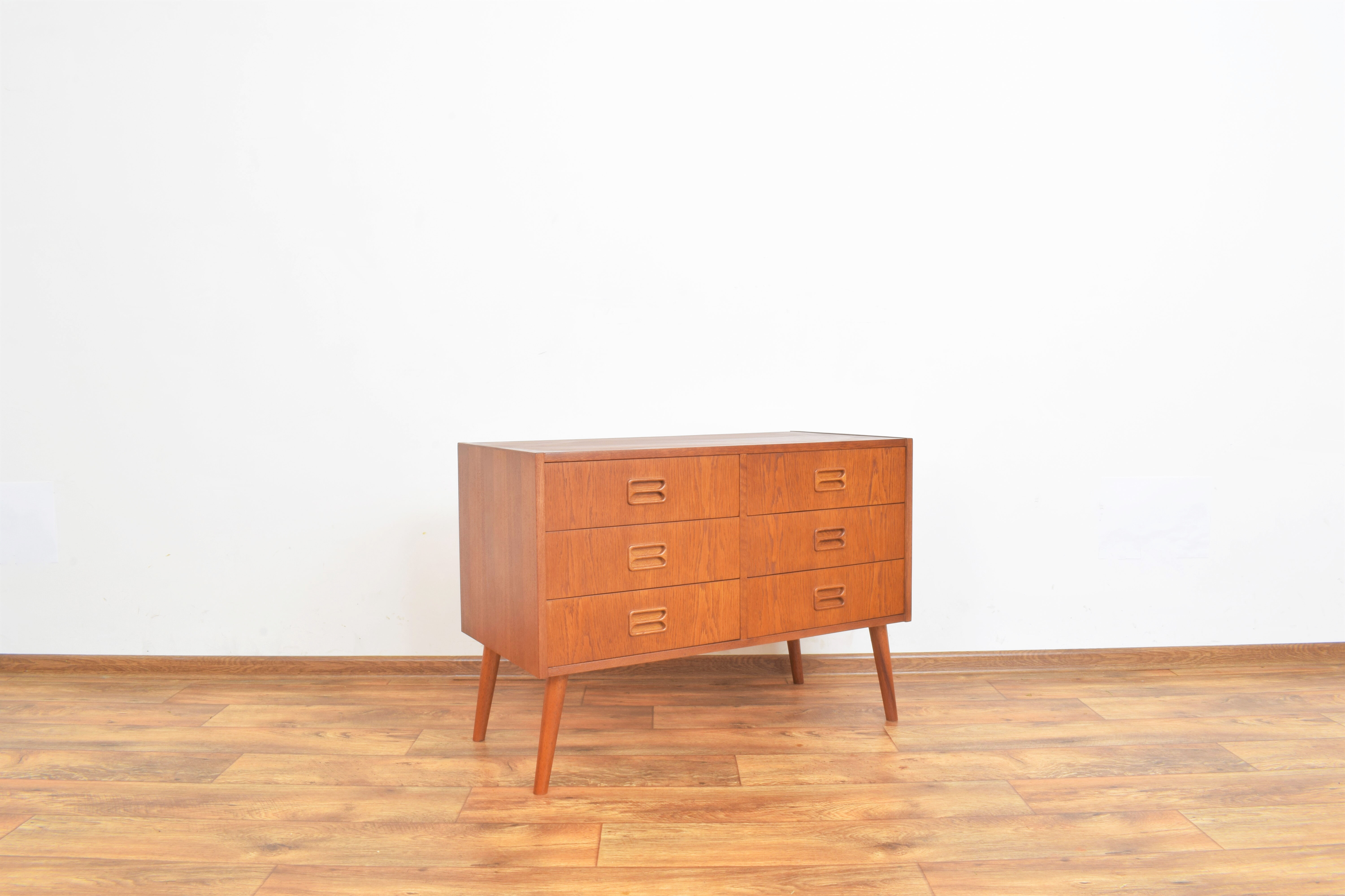 Mid-Century Danish Oak Chest of Drawers, 1960s.