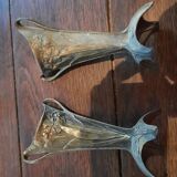 Paire de vases en régule