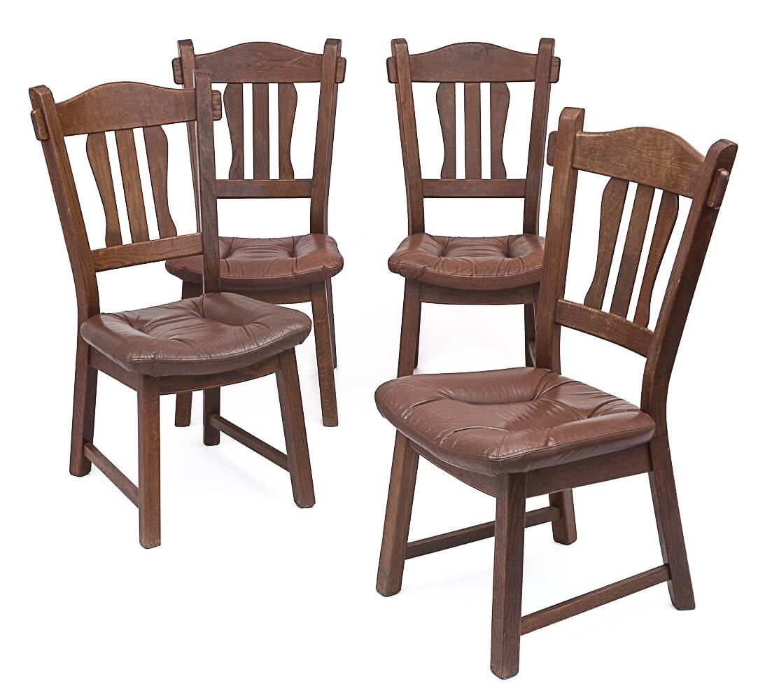 Set of 4 dining room chairs