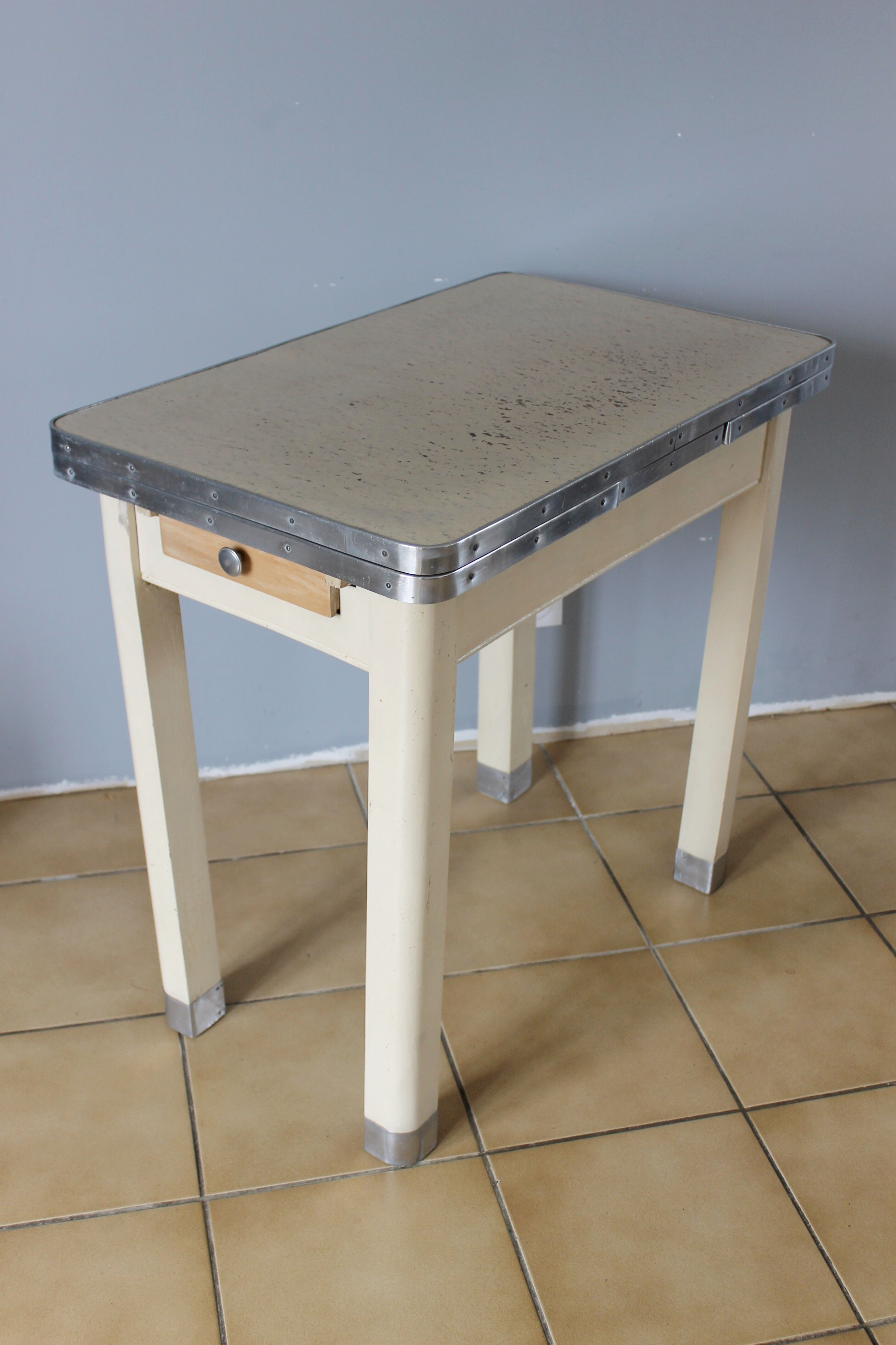 1950s vintage extension kitchen table