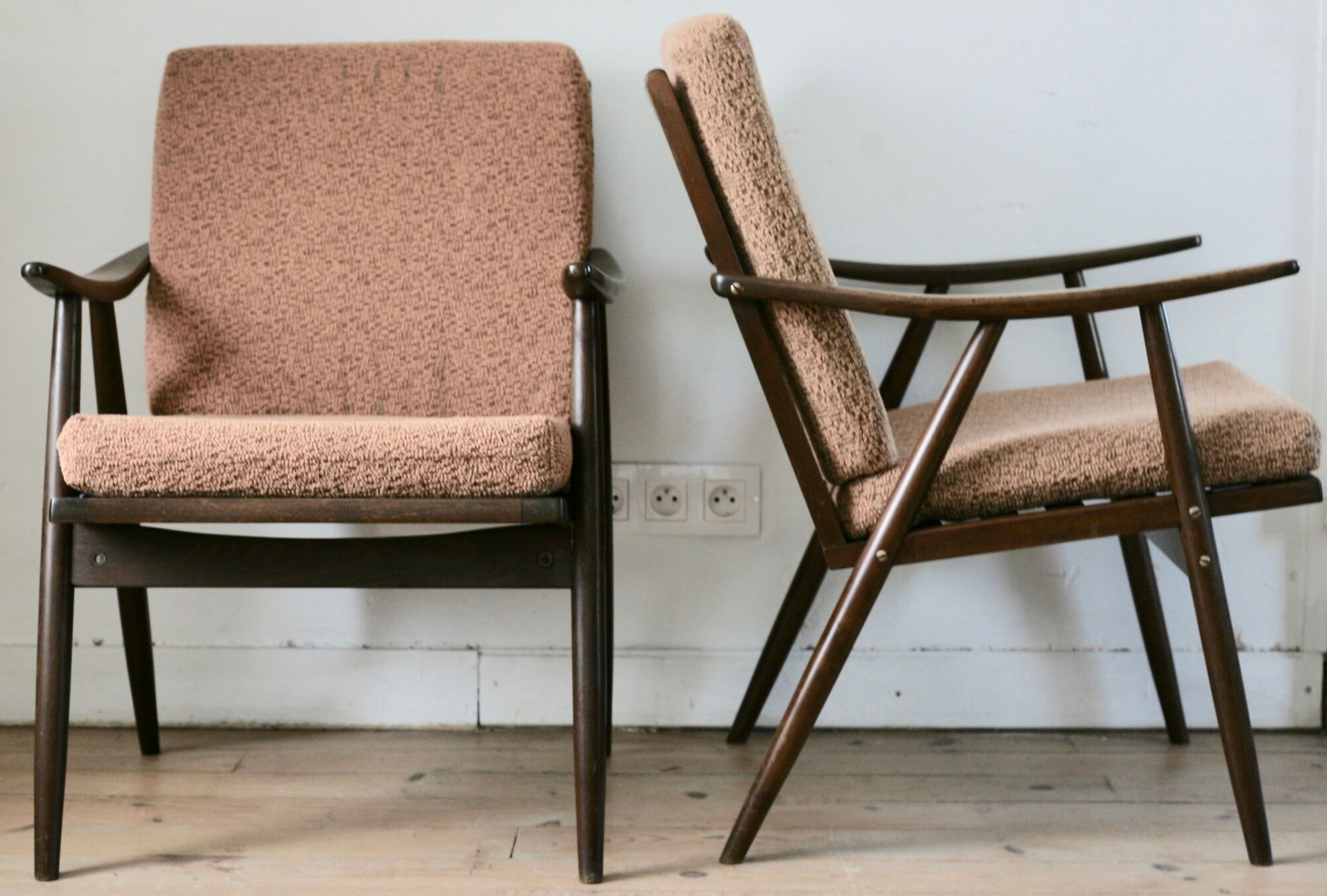 Pair of Boomerang armchairs, Thonet edition, circa 1960