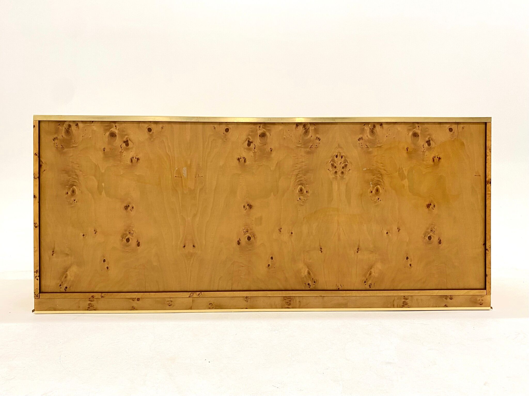 Enfilade loupe d'elm and brass 1970s