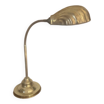 Flexible brass shell lamp
