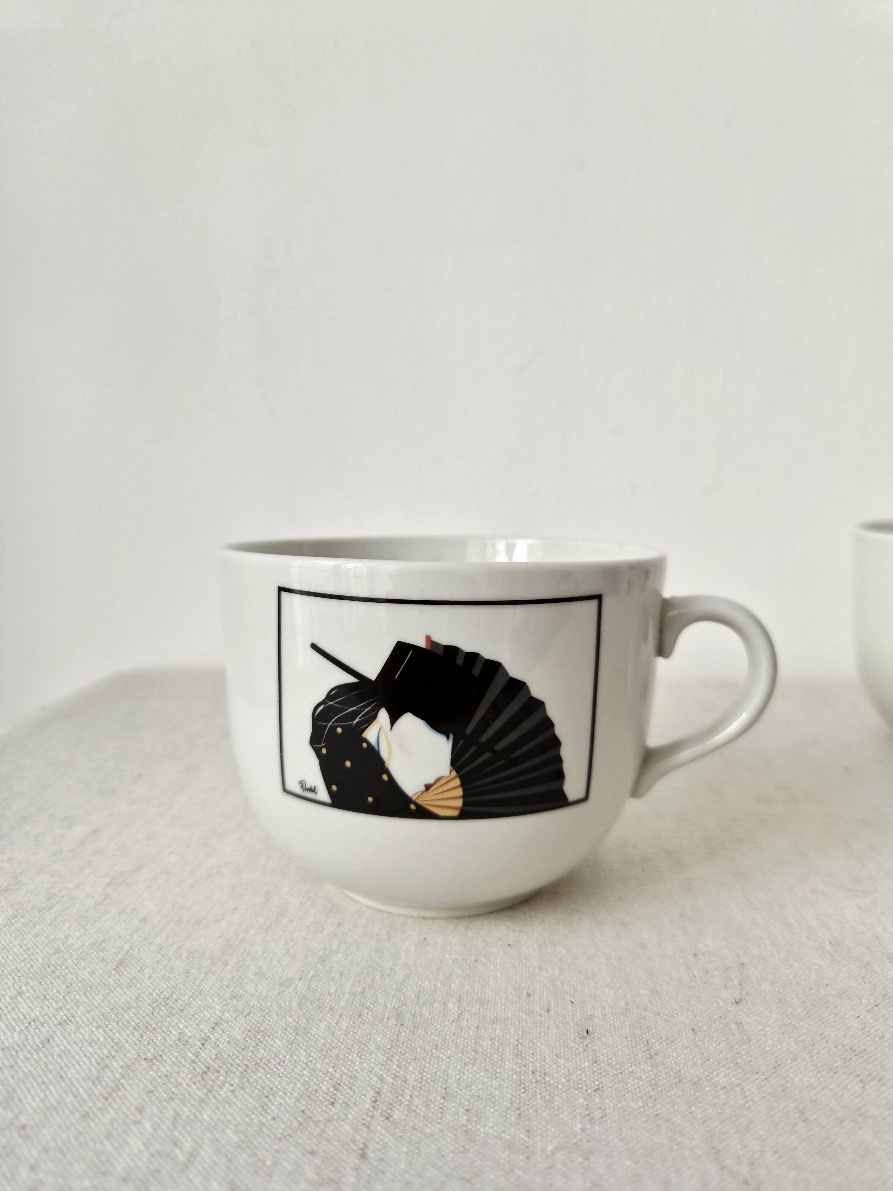 Set of 2 large Art Deco porcelain mugs by Roberto Tortoli.