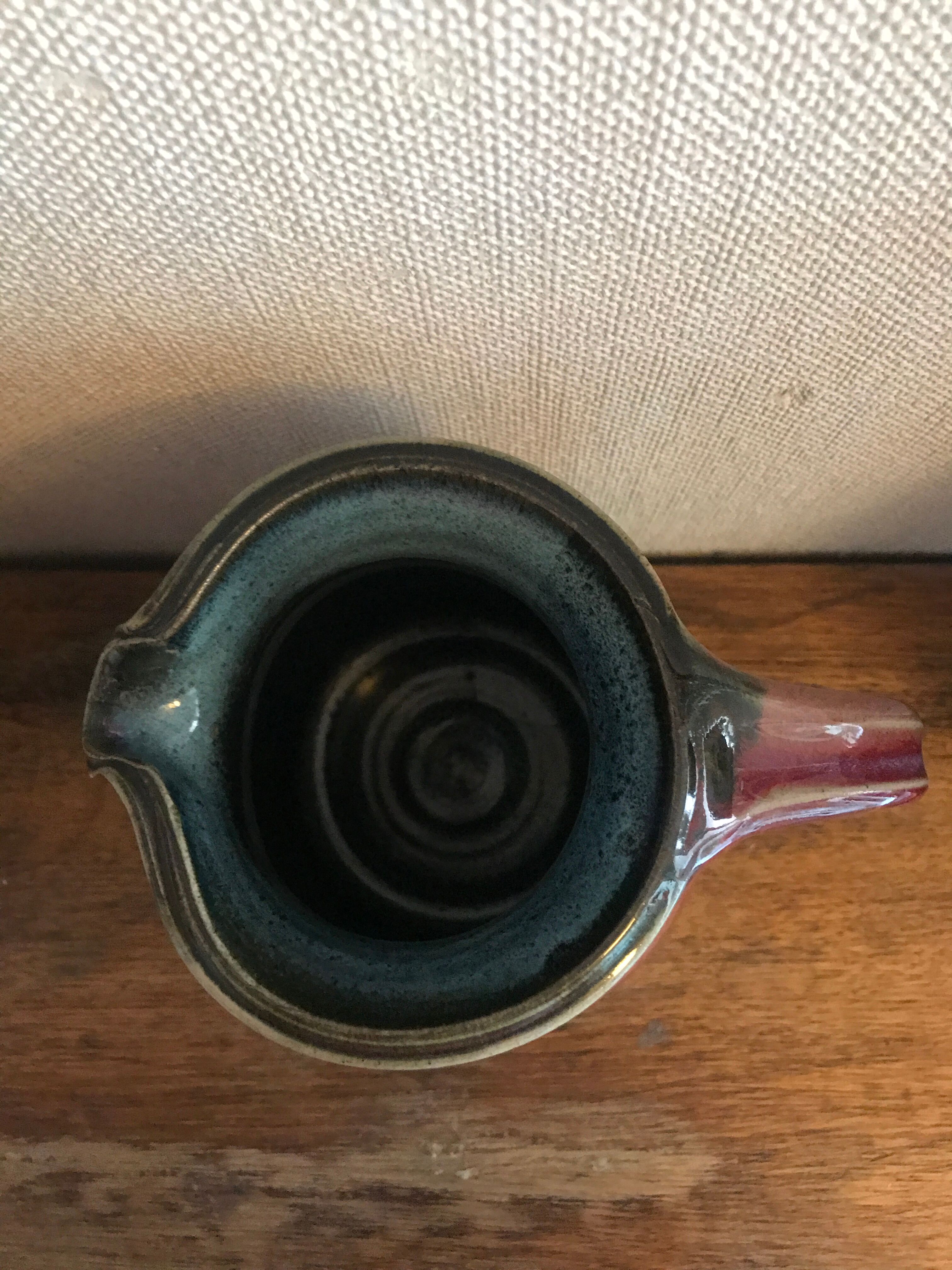 Pitcher carafe in enamelled sandies colors pink and blue