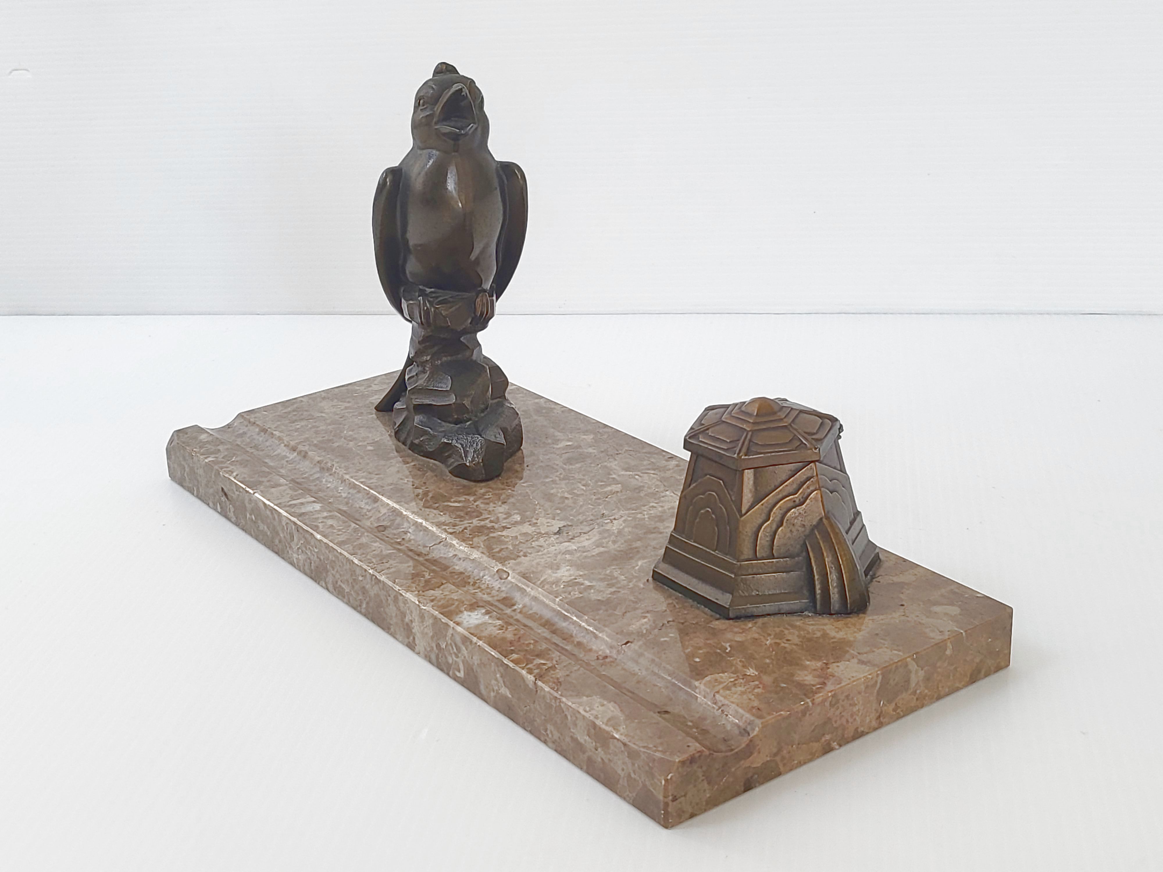 Art Deco marble inkwell & regulates