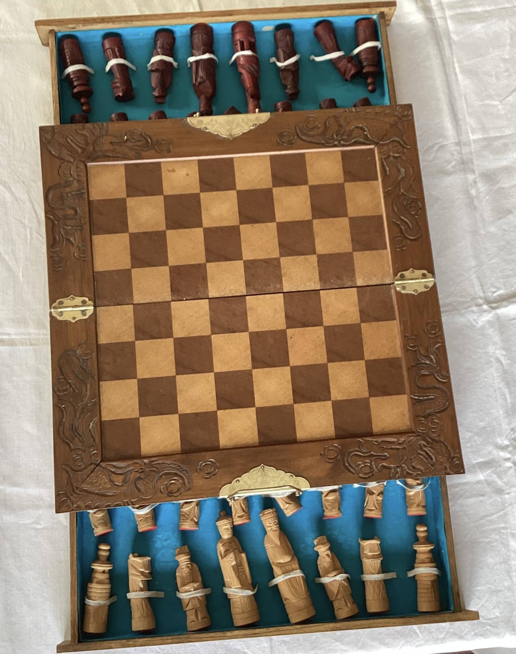 Wooden chess set from the 1960s, dimensions: length - 47.5 cm -