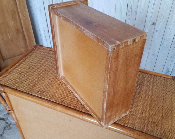 Commode en rotin