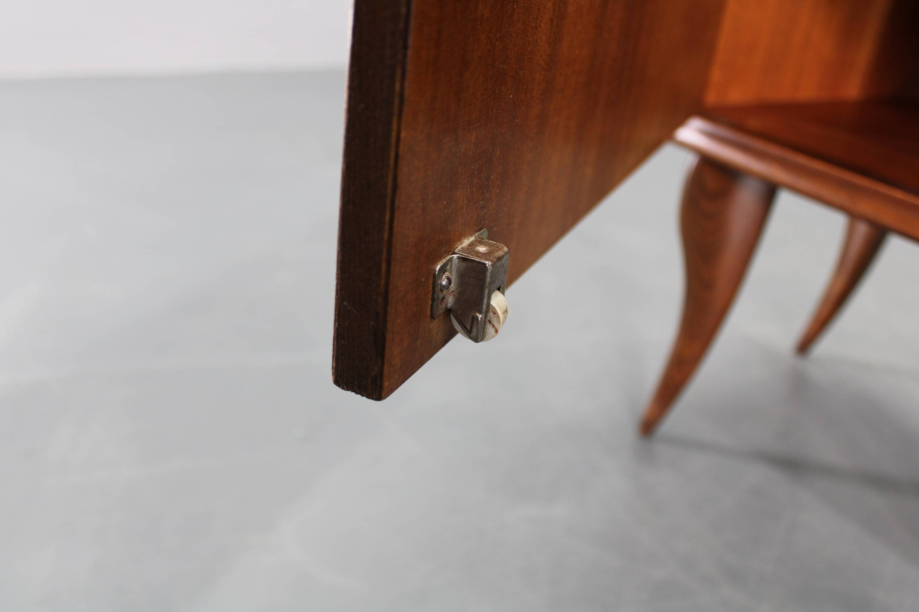 Pair of mid-century Italian walnut nightstands with glass top, 1950s