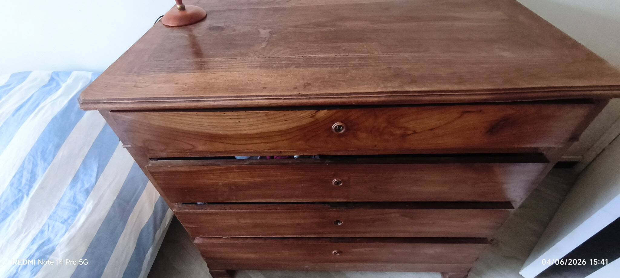 Commode en merisier style Louis Philippe