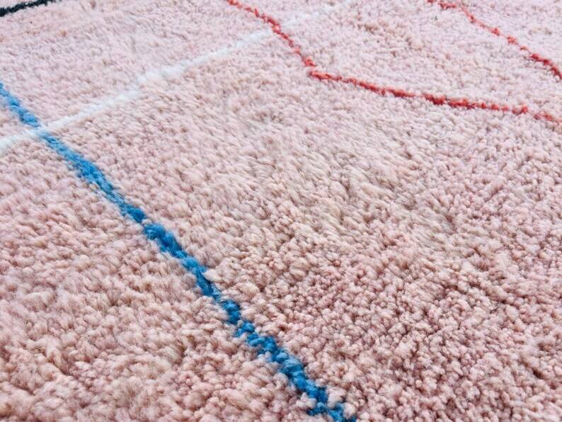 Handmade traditional natural wool rug size 200x300cm