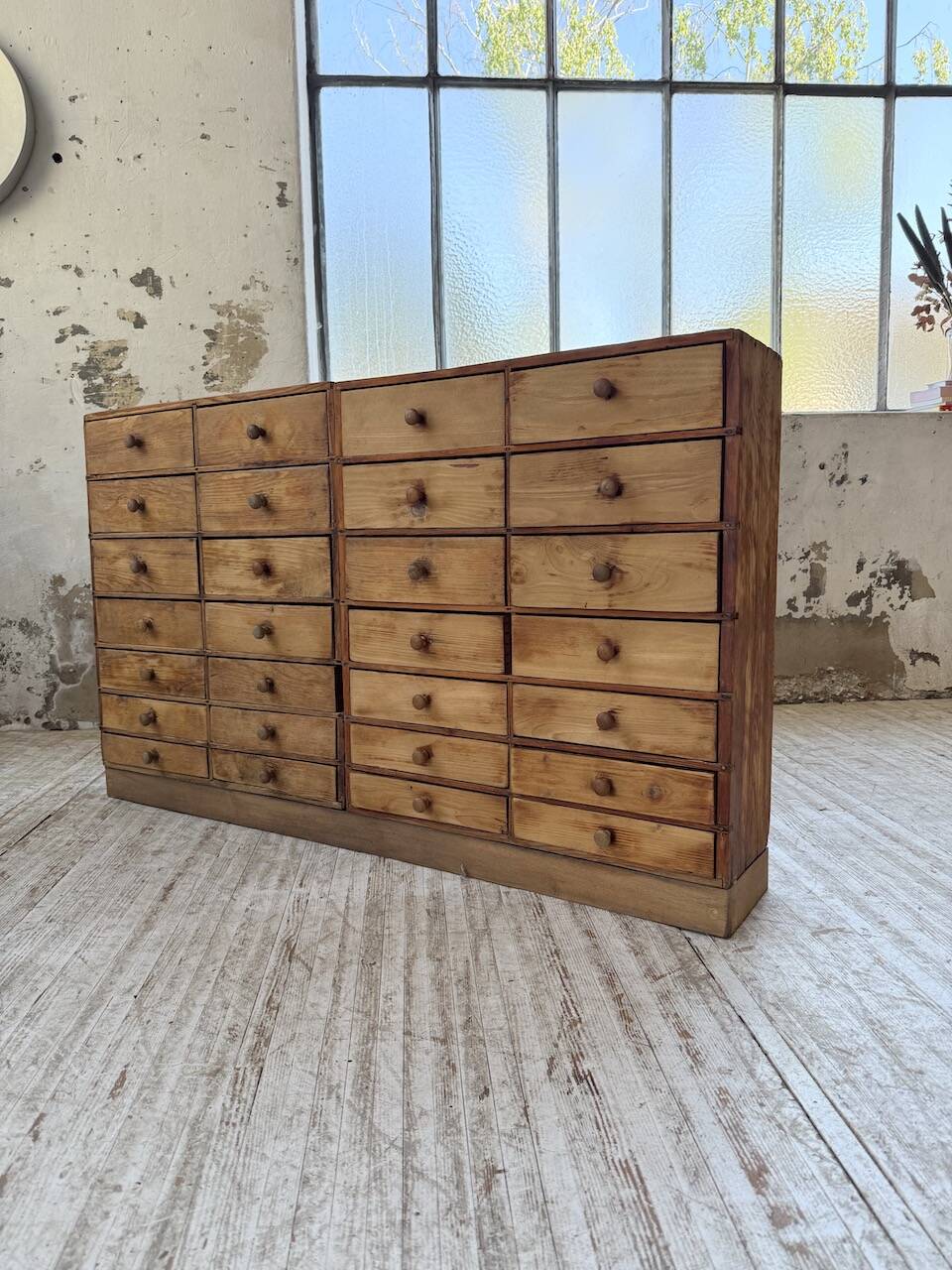 Trade furniture