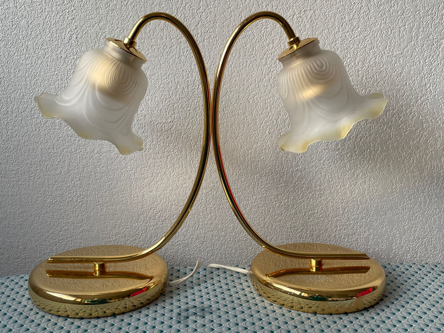 Pair of vintage 80s flower lamps