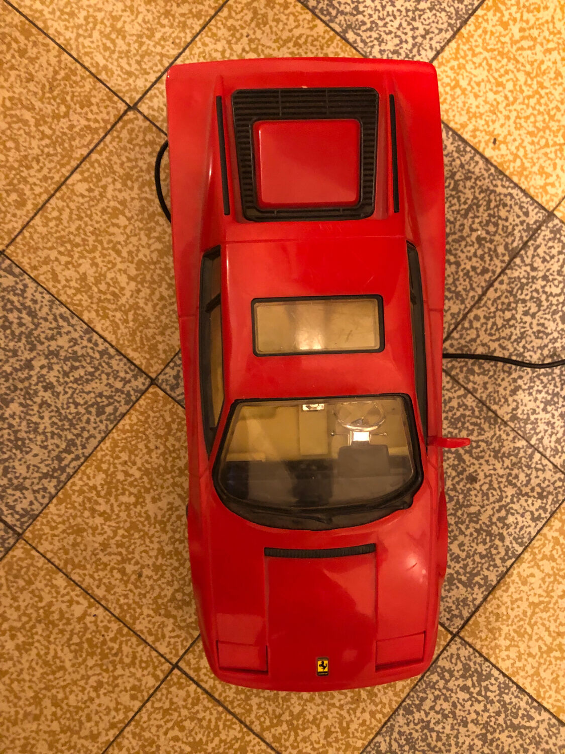 Vintage Ferrari F40 remote control car