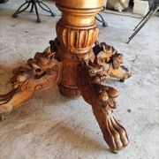 Table ovale en chêne blond sculpté - dite table de chasse