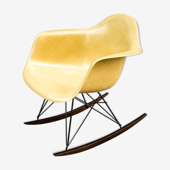 Rocking-chair Eames vintage by Herman Miller - Ochre Light