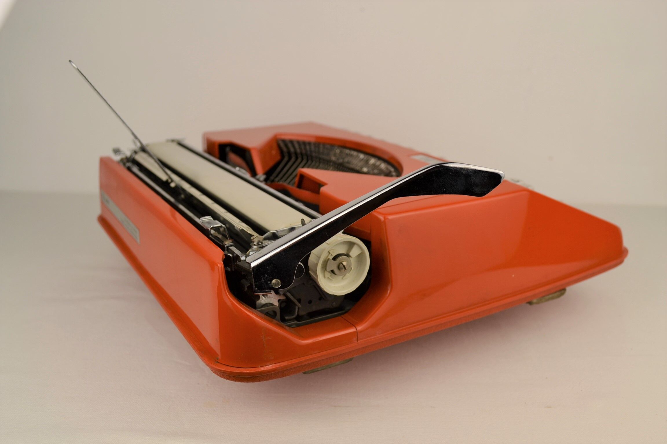 Japy L80 Hermes Orange 1970 Typewriter