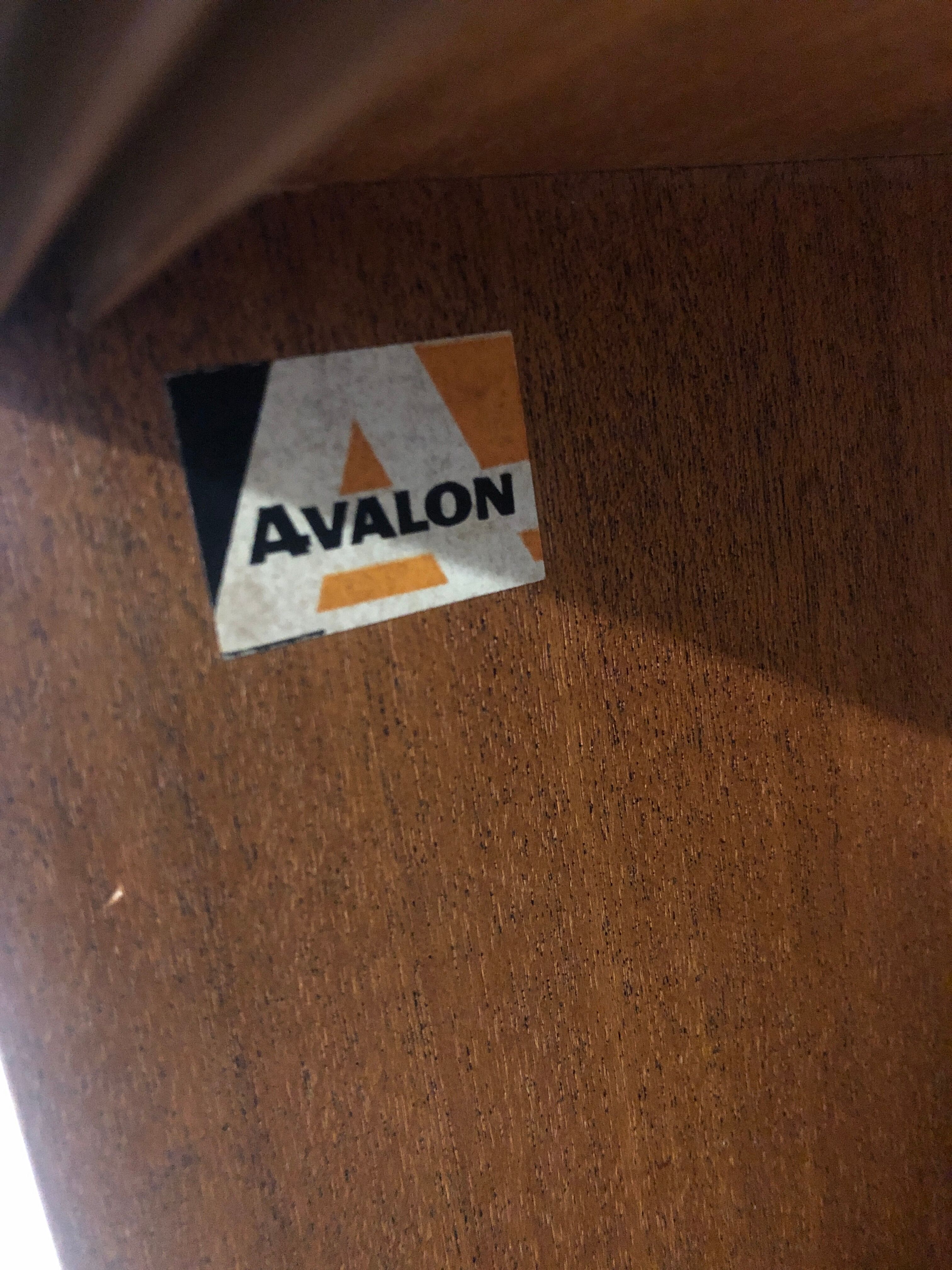 Avalon 60s vintage shelf