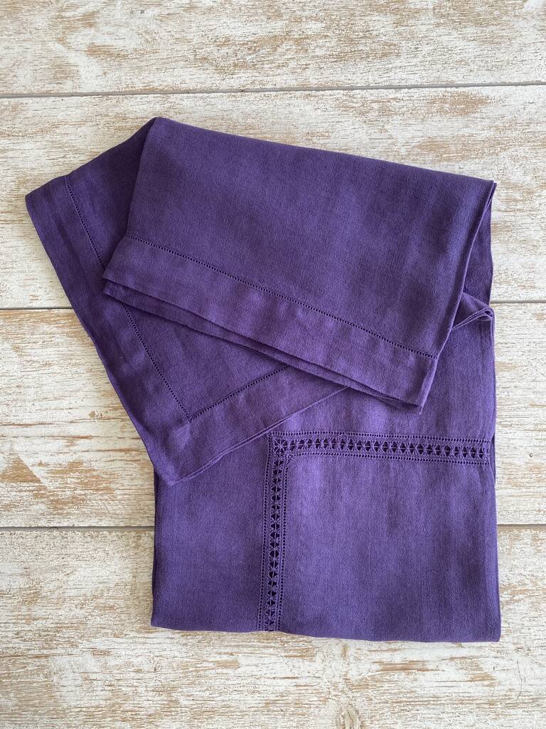 Purple tablecloth - 124x124 cm - Métis