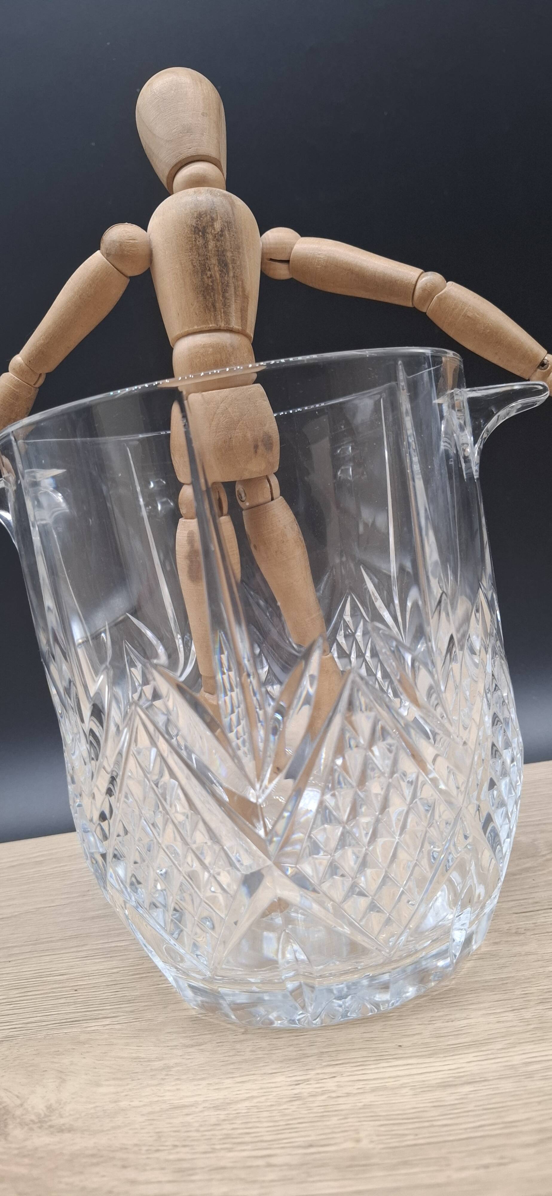 Chiseled crystal champagne bucket