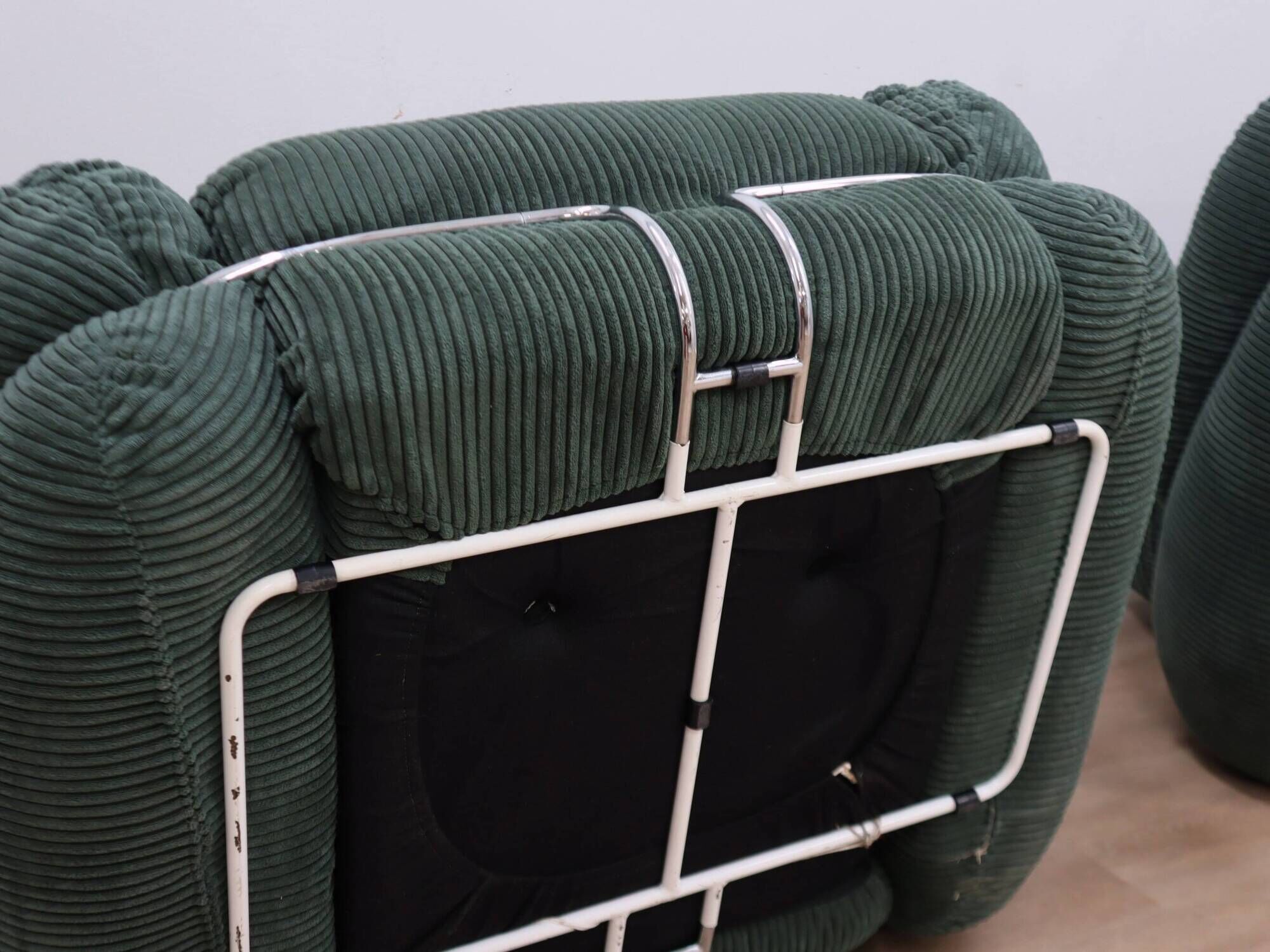 Pair of vintage armchairs by Adriano Piazzesi, Okay Collection 1970