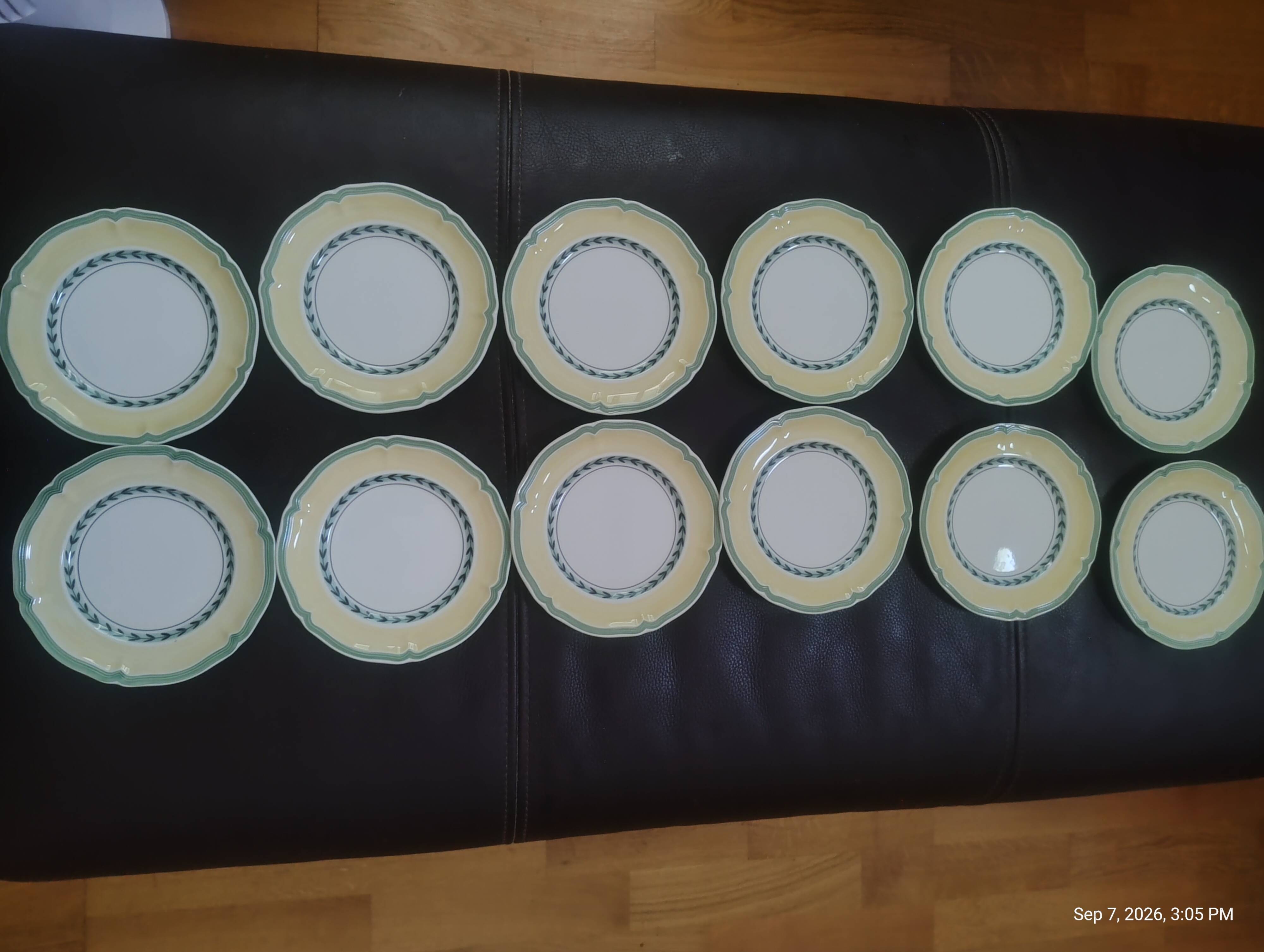 12 assiettes à dessert Villeroy et Boch