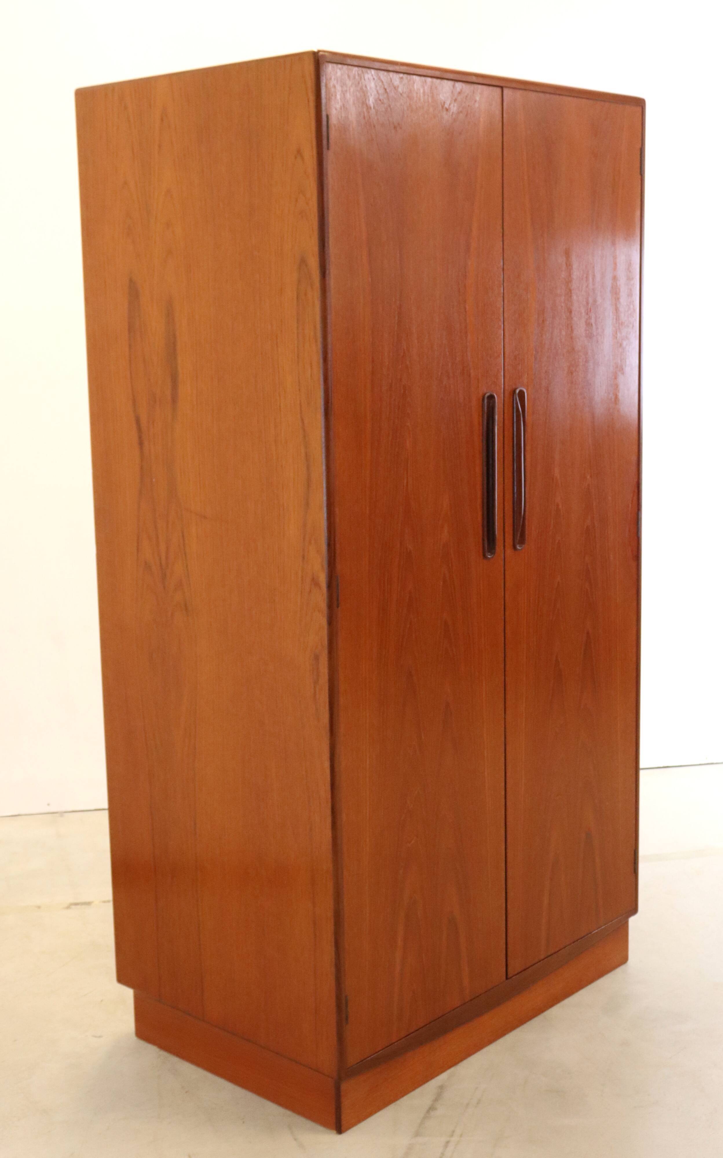 G-Plan vintage mid century wardrobe 'Heswell'