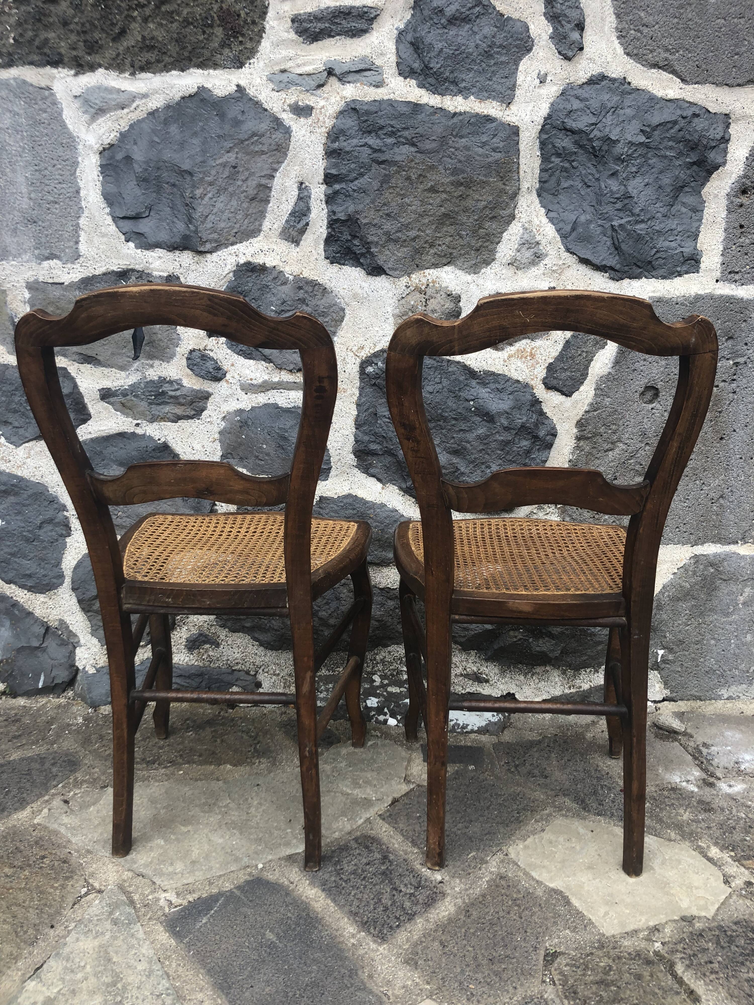 Set of 5 canned bistro chairs