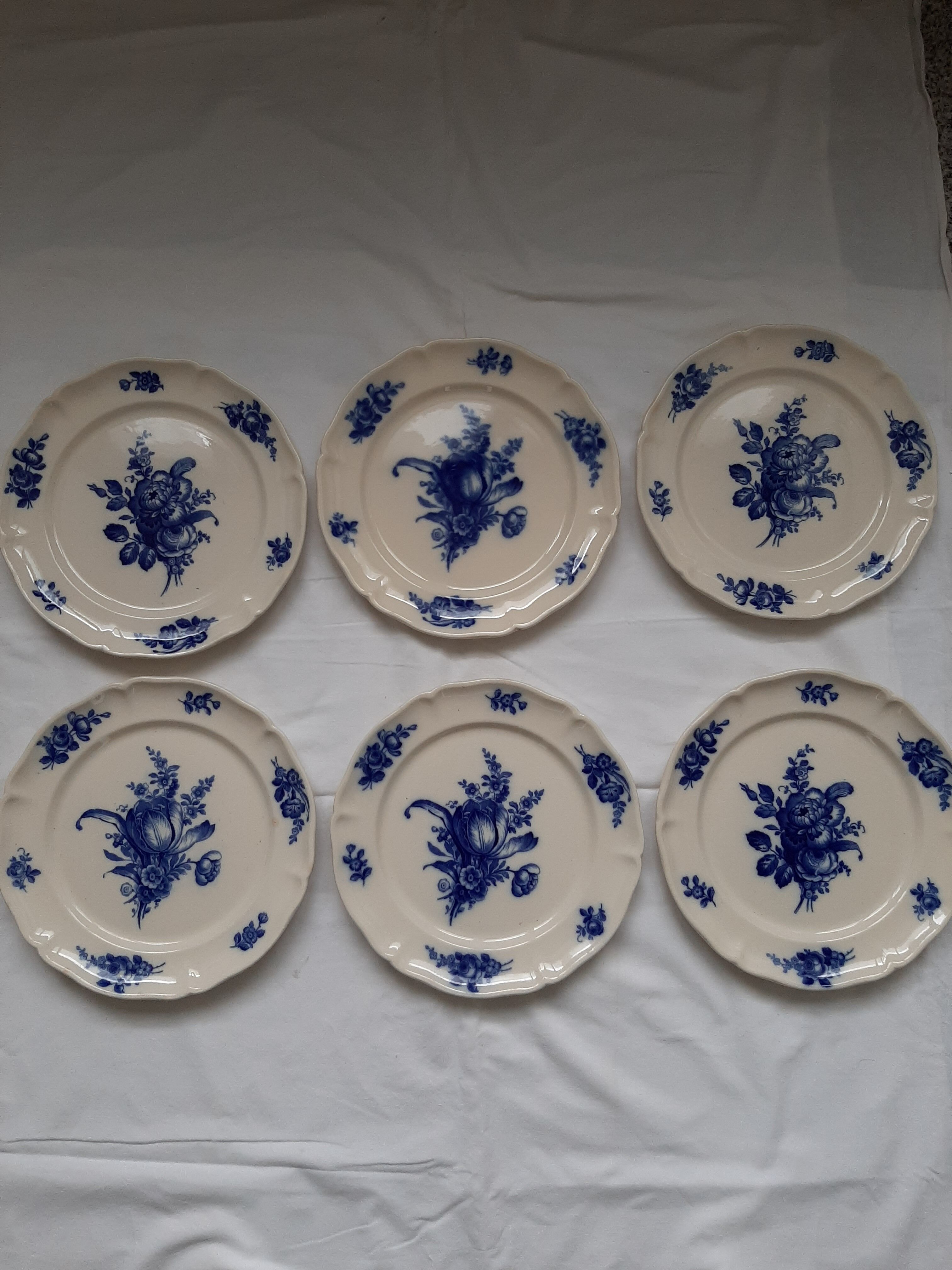 Ancient plates Blue flowers
