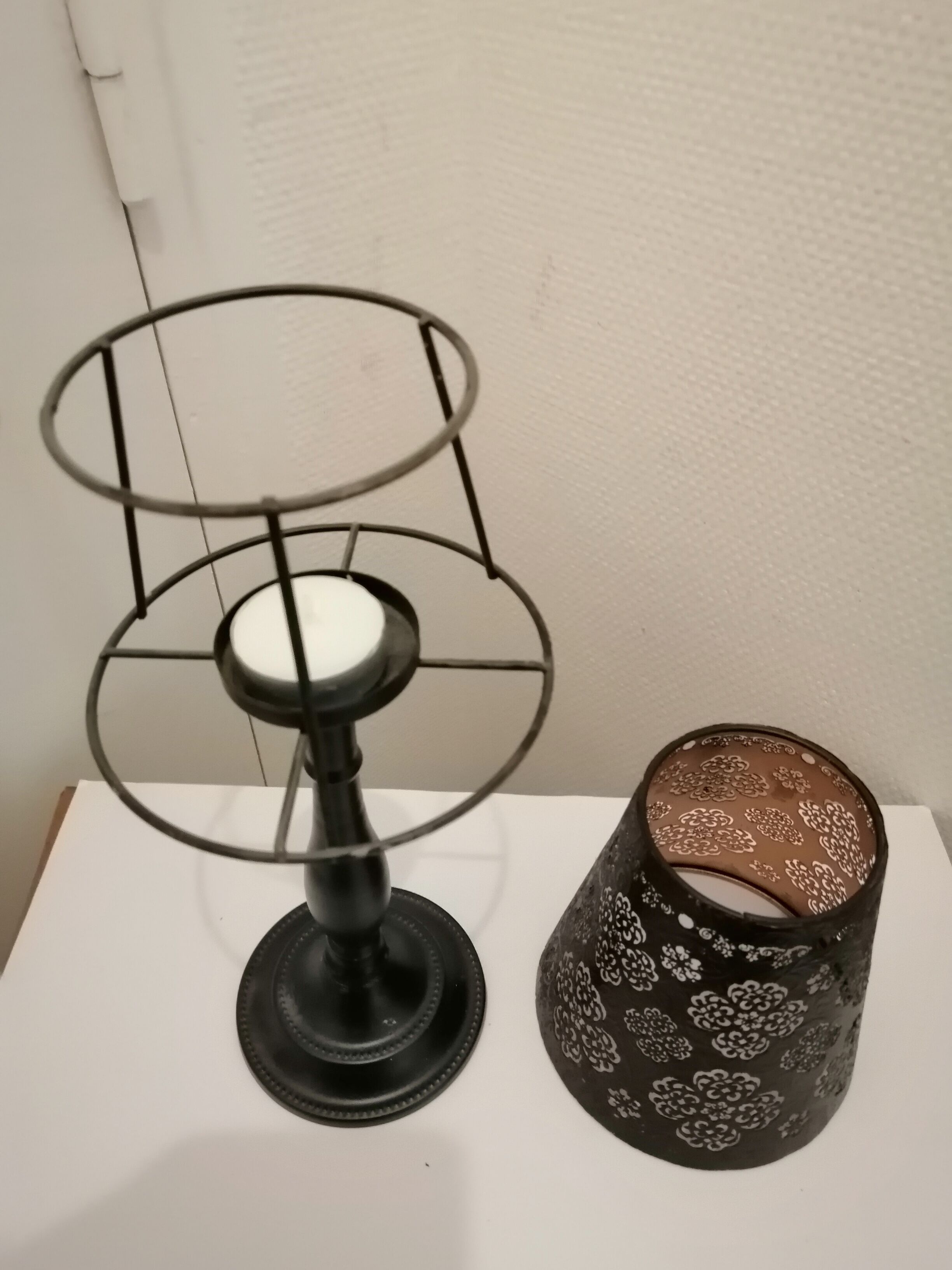 Table floor lamp with candles