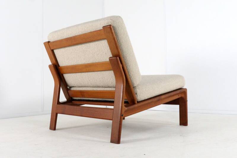 Komfort lounge chair 'Nimtofte' - Off White - danish design in teak