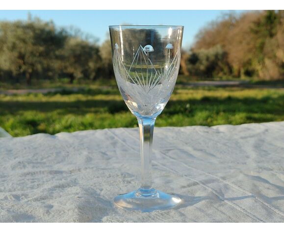 7 White Crystal Cut Wine Glasses Faceted leg Baccarat, Saint Louis ?? |  Selency