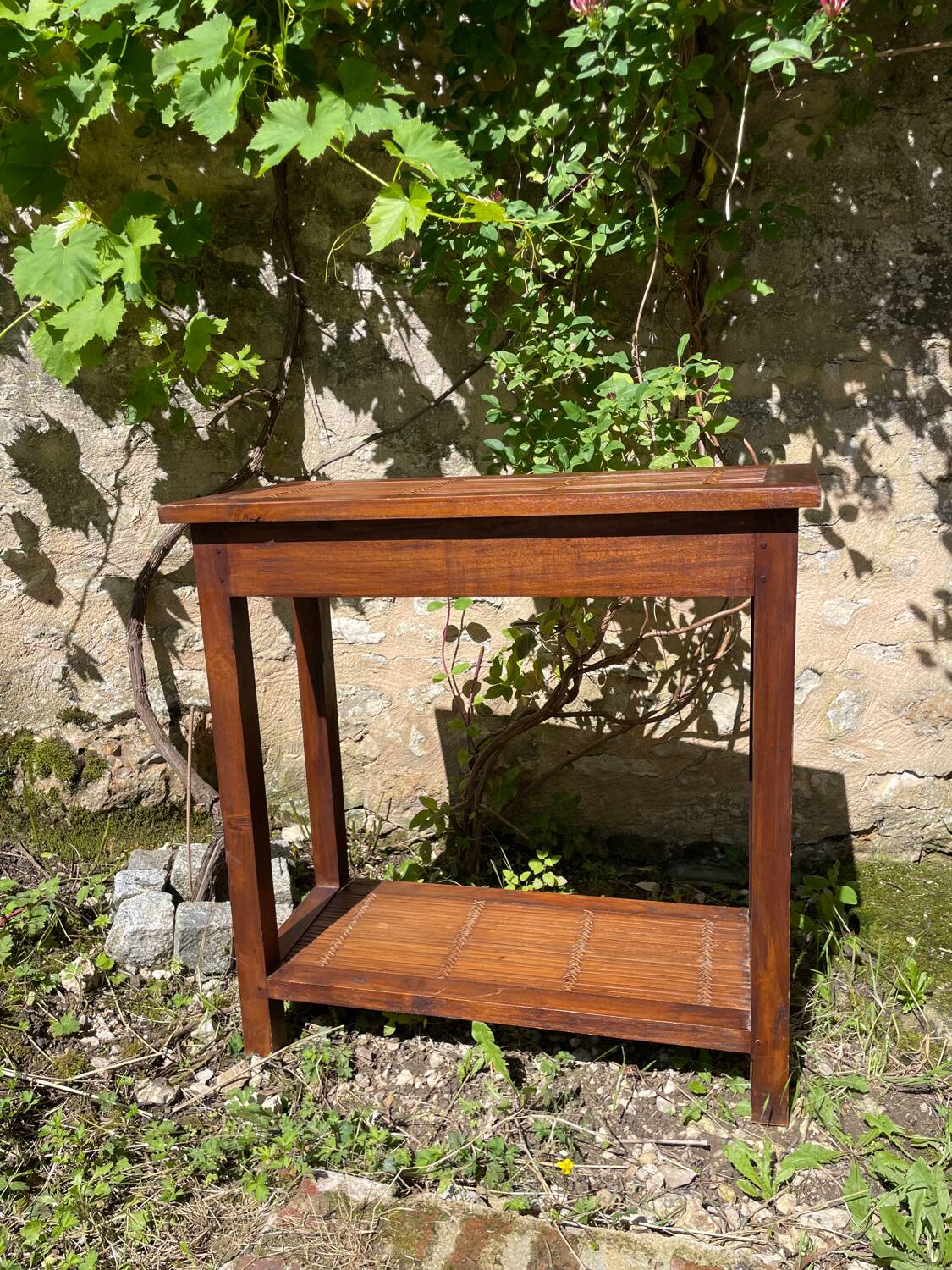 Table d’appoint / console en bois style indonésien