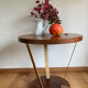 Round pedestal table