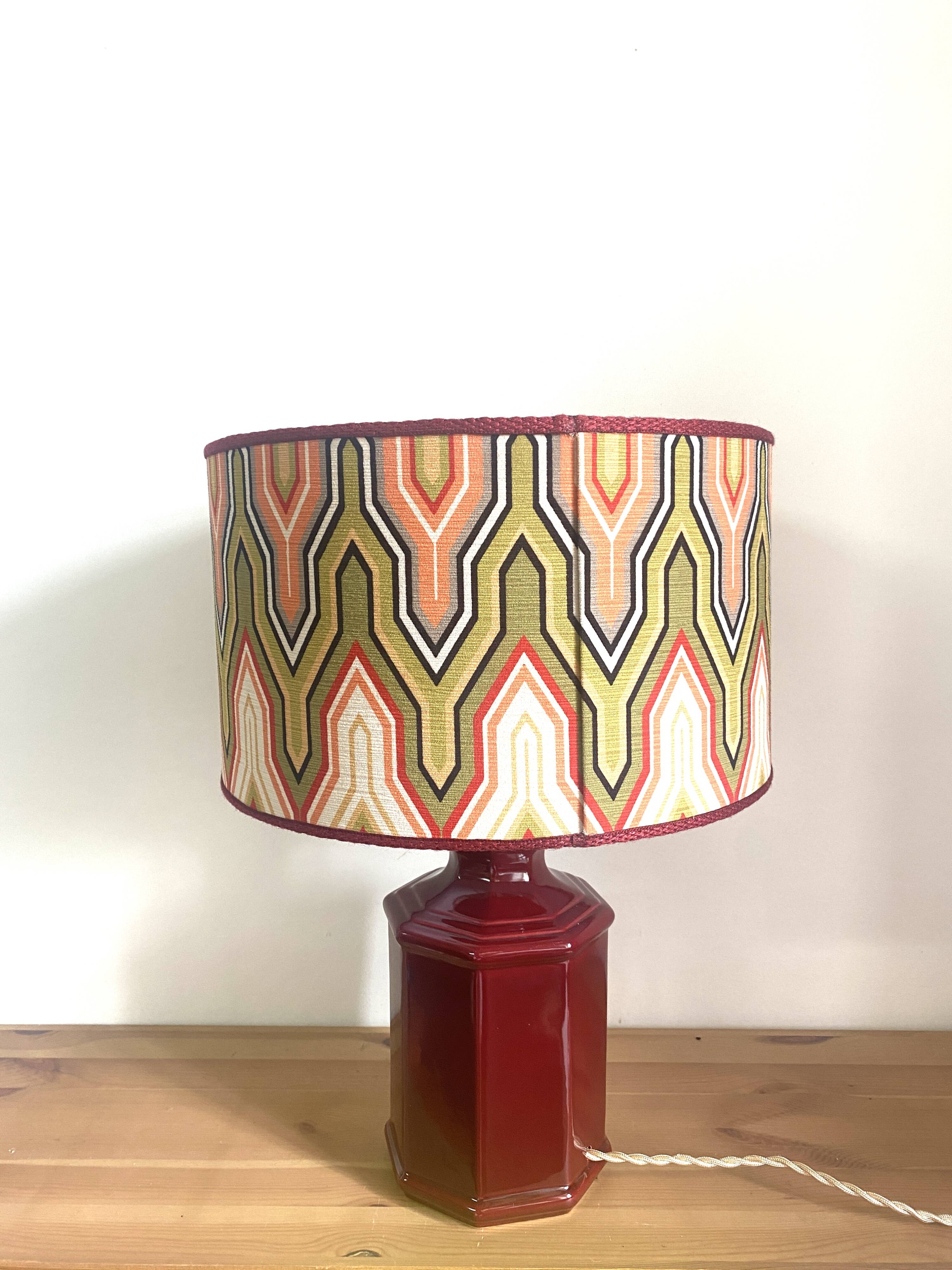Upcycled vintage lamp - upcycling - Bordeaux ceramic