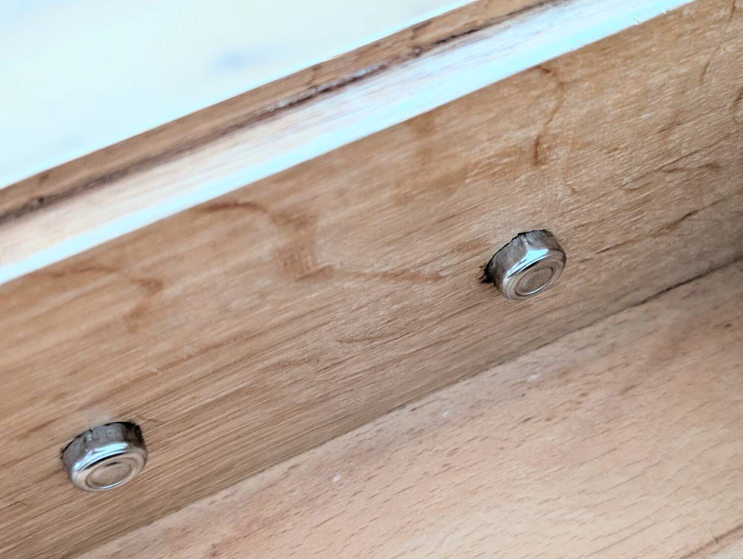 Commode vintage 50/60 rénovée hêtre et pieds compas