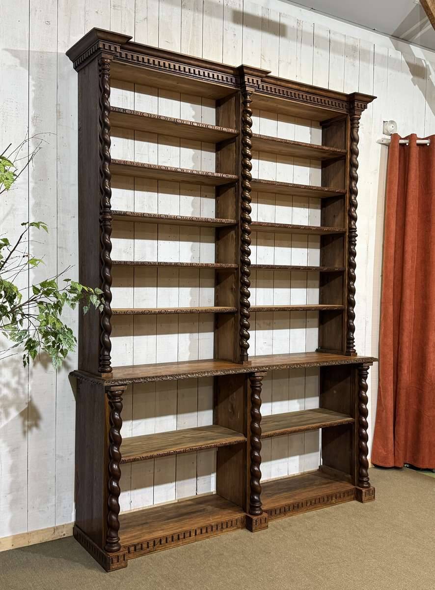 Bibliothèque de boiserie en chêne et sapin début XXème