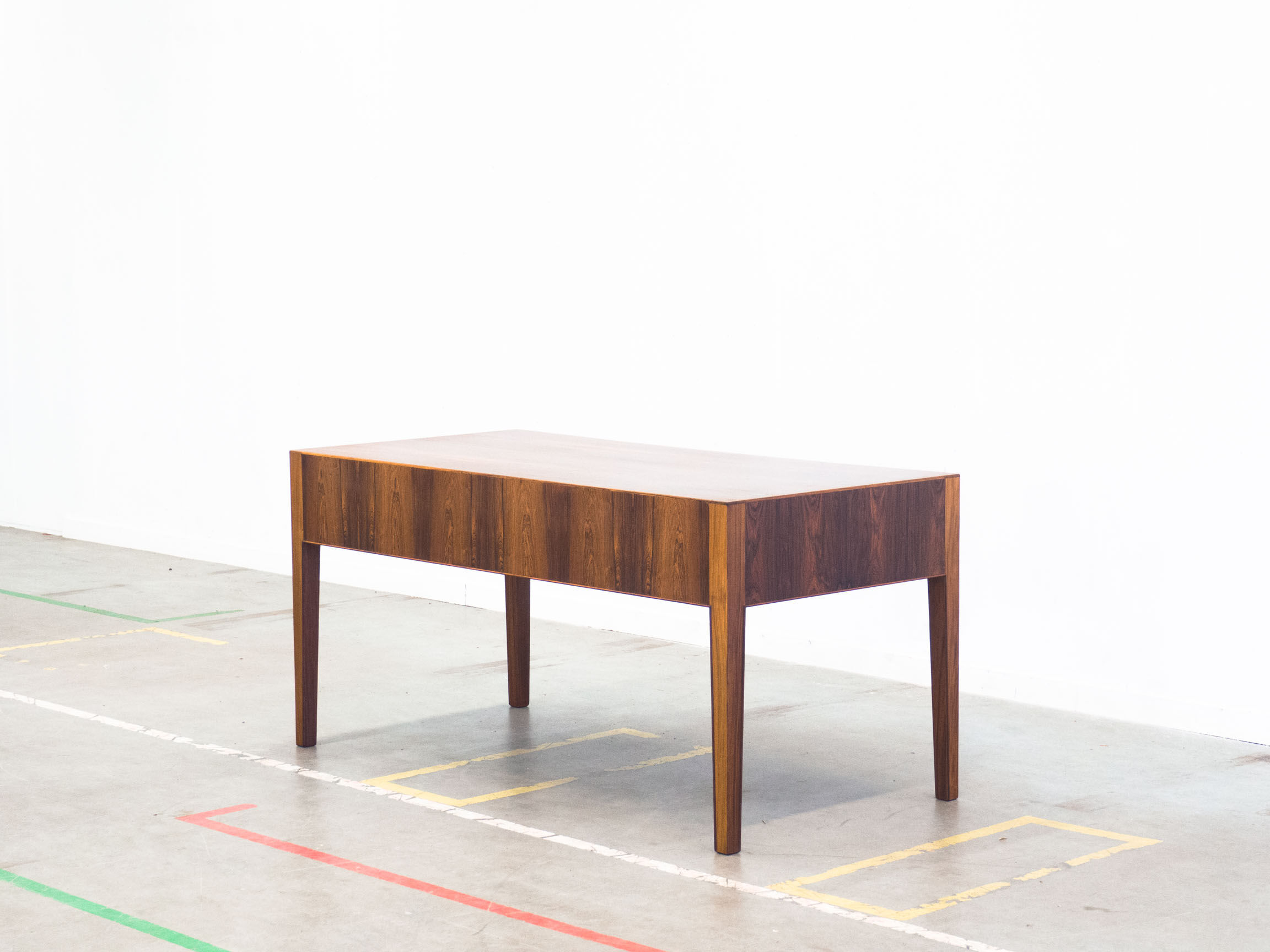 Haslev Møbelsnedkeri free standing rosewood desk