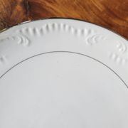 Silver-edged dessert service and its dish