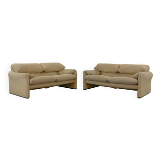 Set (2) Cassina Maralunga Sofas in beige Bouchlé-Fabrics by Vico Magistrett