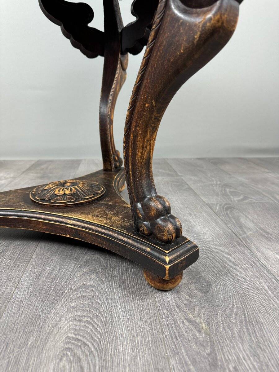 Table Guéridon en bois sculpté avec plateau en marbre, XIXe siècle