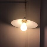 Flat opaline suspension