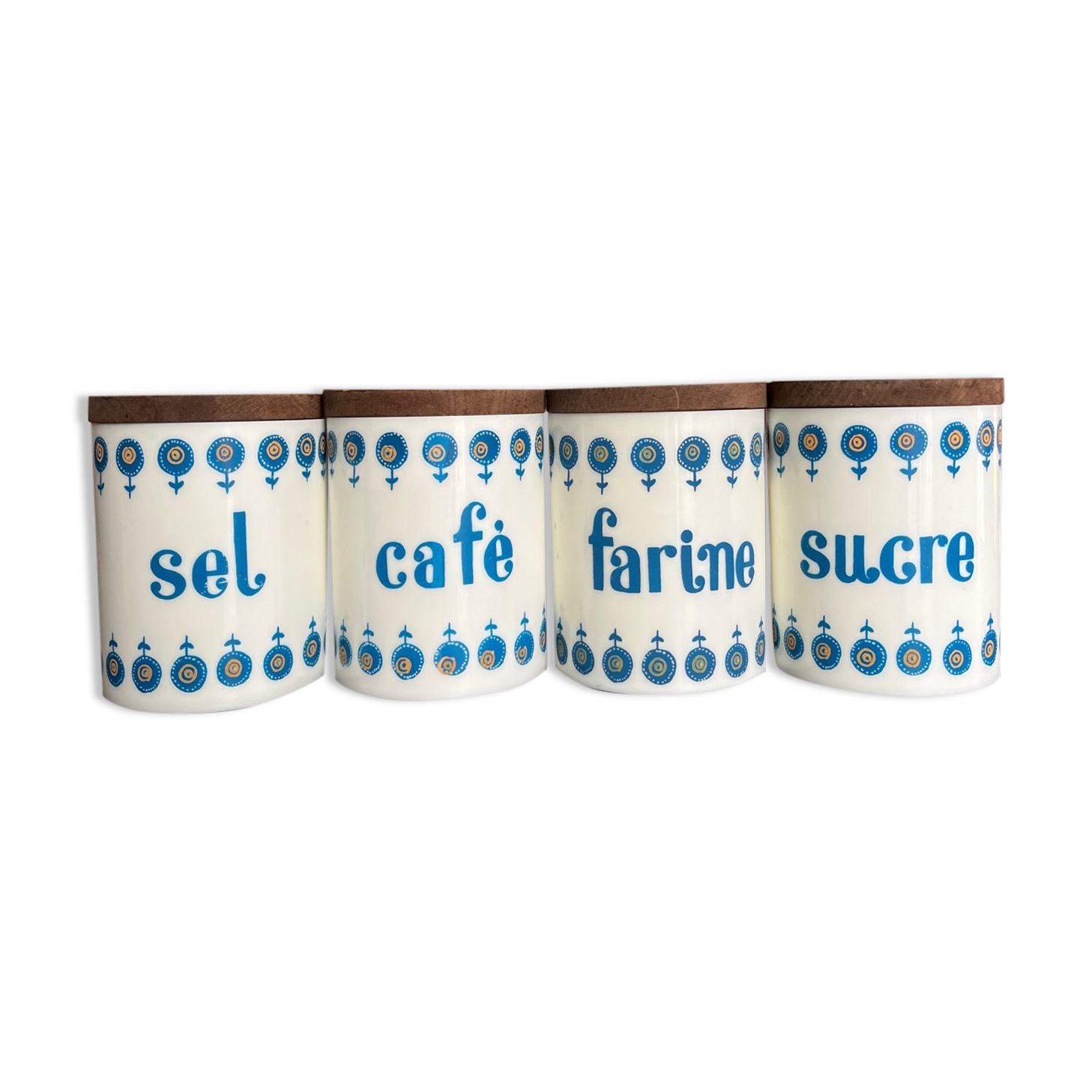 Grosfillex plastic spice pot